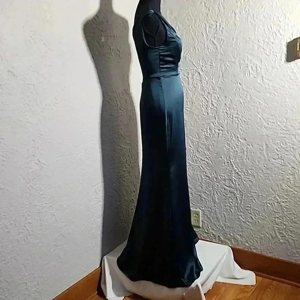 Lovely SATIN Cutout one shoulder maxi dress size 0 - Picture 6 of 14